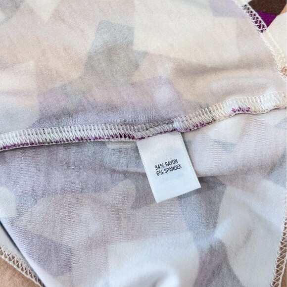 St John Womens Top Beige Abstract Short Sleeve Stretch Blouse Casual Size Small - Picture 10 of 11